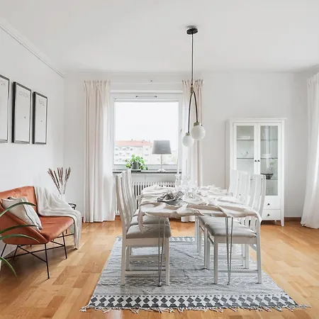 Lägenhet Luxurious 5-room Within Walking Distance To Downtown Malmö