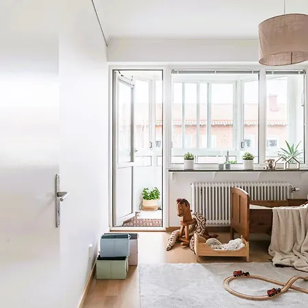 Luxurious 5-room Within Walking Distance To Downtown Malmö